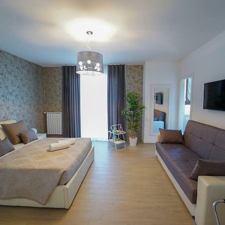 Wojtyla Airport Bari Bed & Breakfast エクステリア 写真