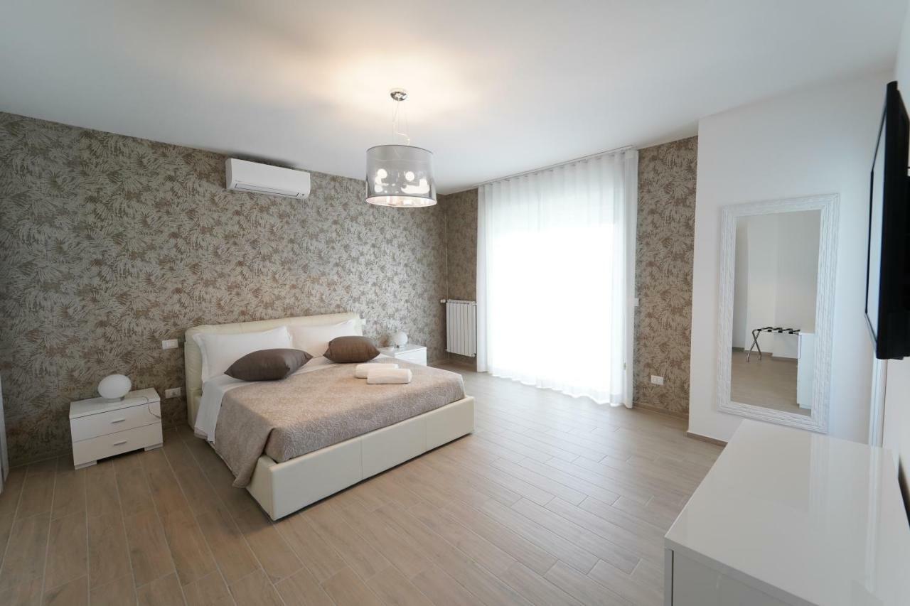 Wojtyla Airport Bari Bed & Breakfast エクステリア 写真
