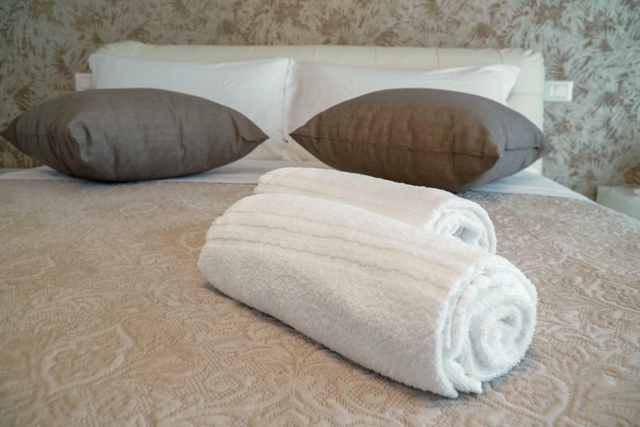 Wojtyla Airport Bari Bed & Breakfast エクステリア 写真
