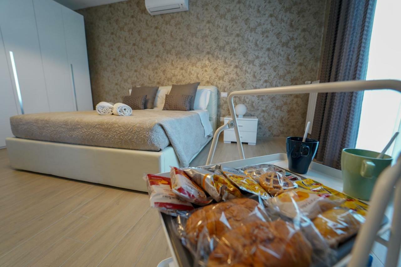 Wojtyla Airport Bari Bed & Breakfast エクステリア 写真